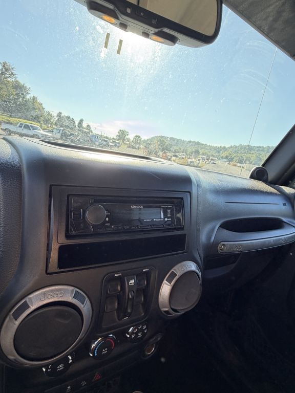 2013 Jeep WRANGLER