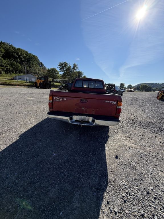 2001 Toyota TACOMA