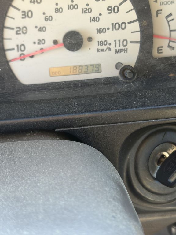 2001 Toyota TACOMA