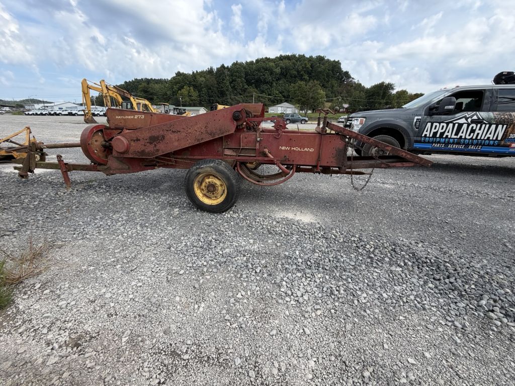 New Holland 273