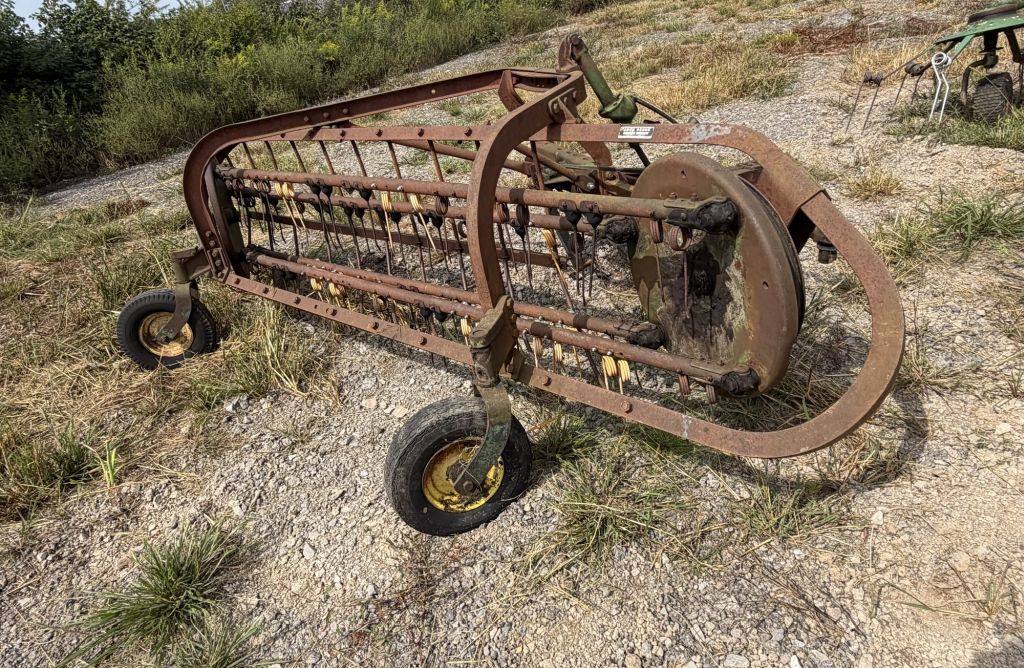 John Deere 350