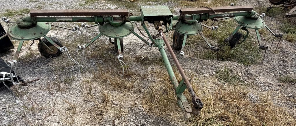 John Deere 751