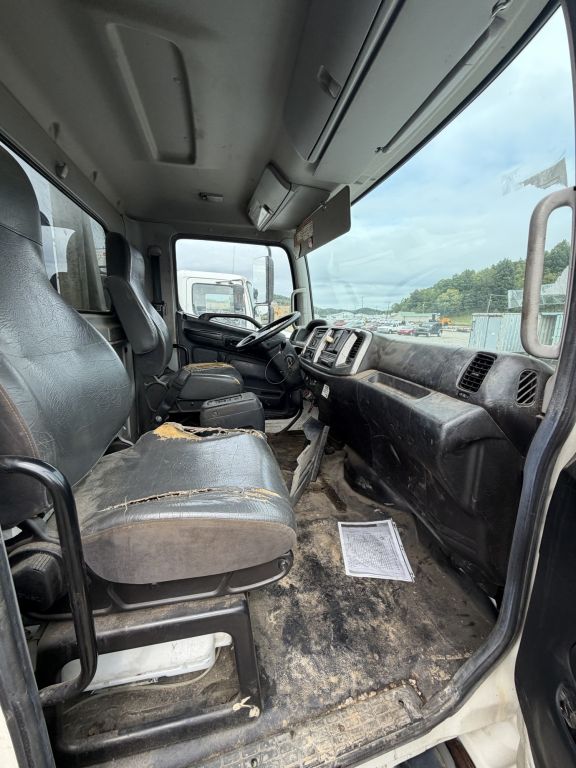 2014 Hino 338