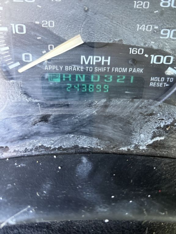 2002 Chevrolet SUBURBAN 1500