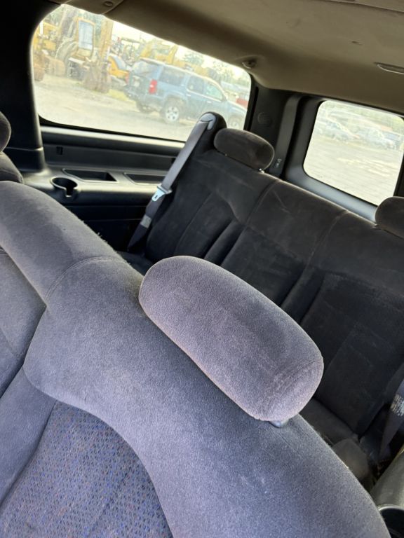 2002 Chevrolet SUBURBAN 1500