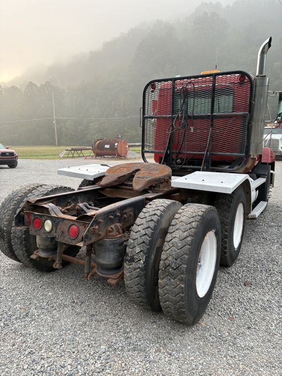 1994 Mack CH613