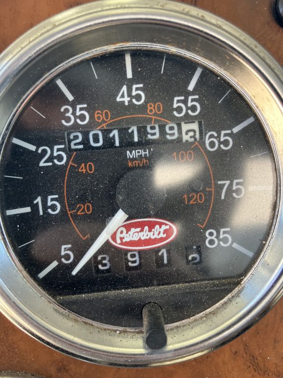 2009 Peterbilt PB335