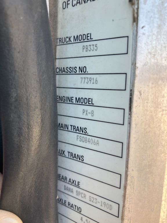2009 Peterbilt PB335