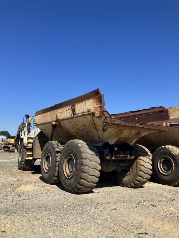 2011 Terex TA400