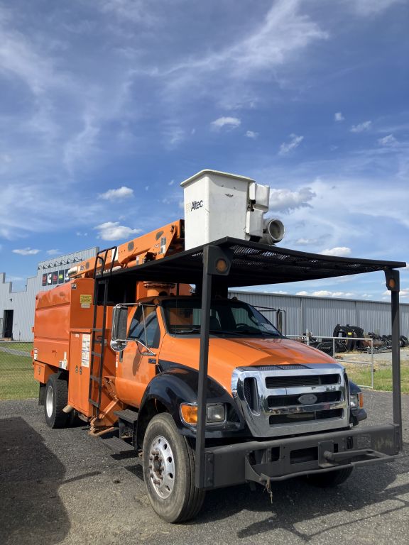 2013 Ford F750