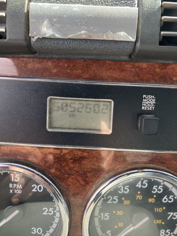 2010 Freightliner CASCADIA