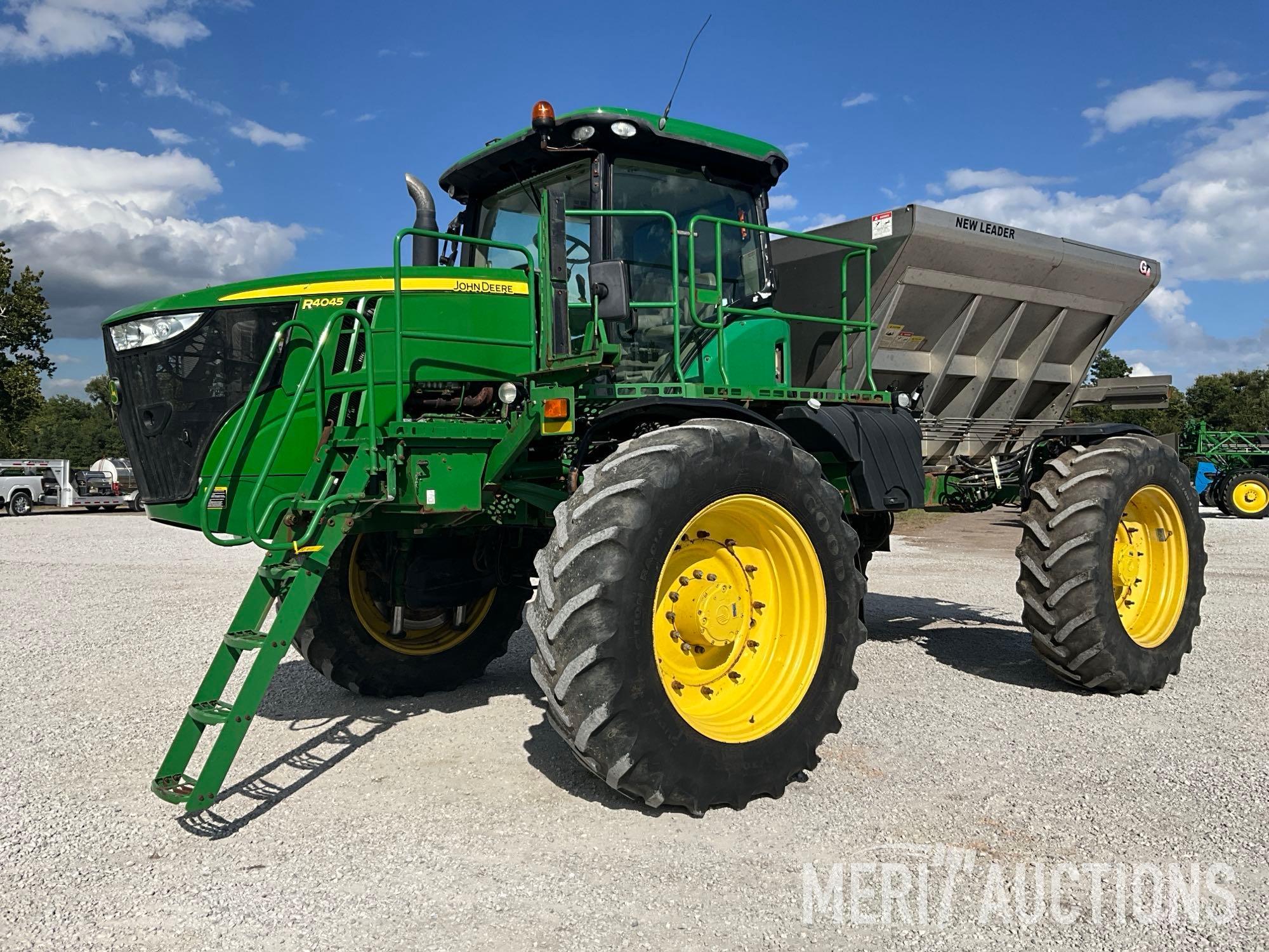 Photo of a 2015 John Deere R4045