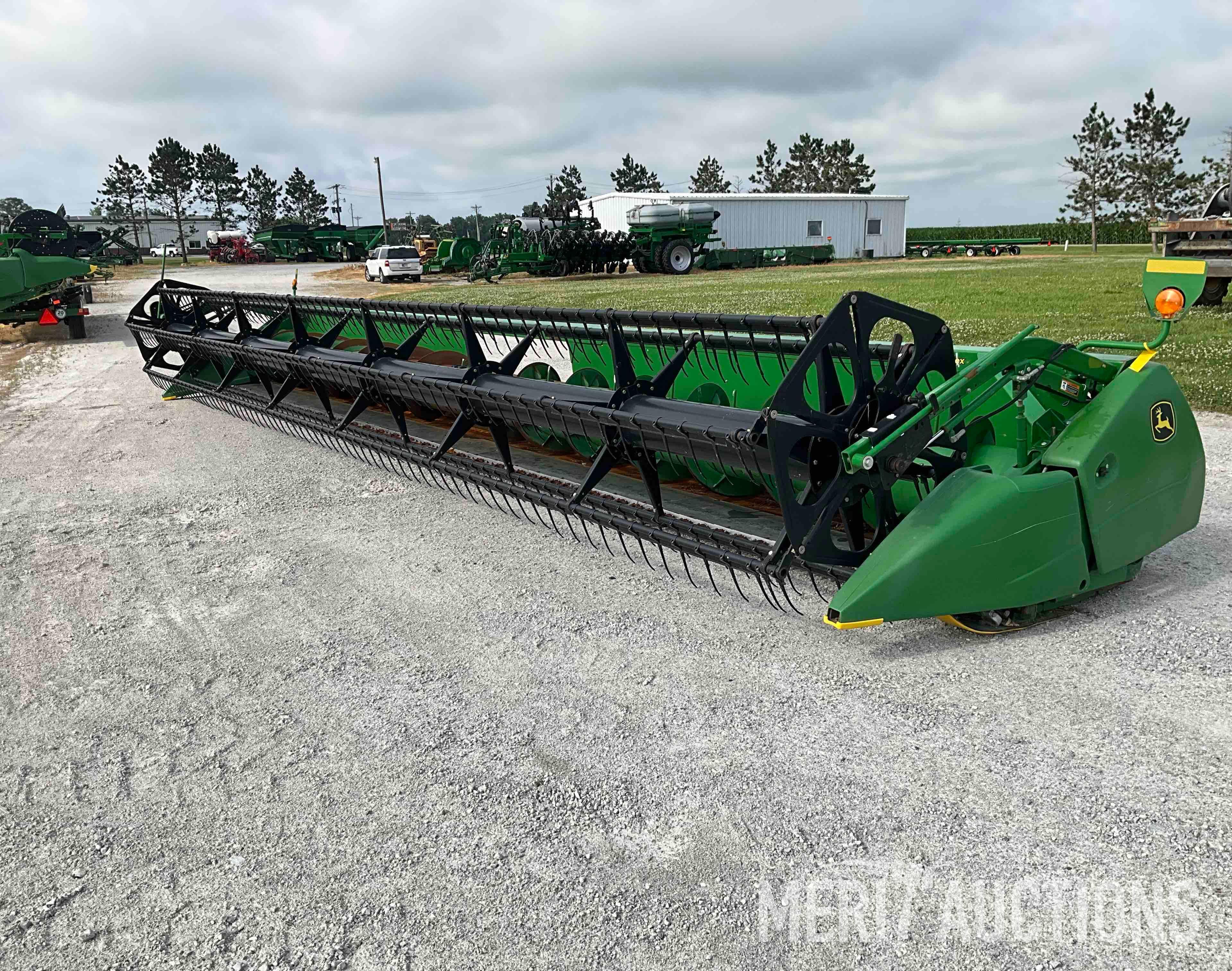 Photo of a 2014 John Deere 635F