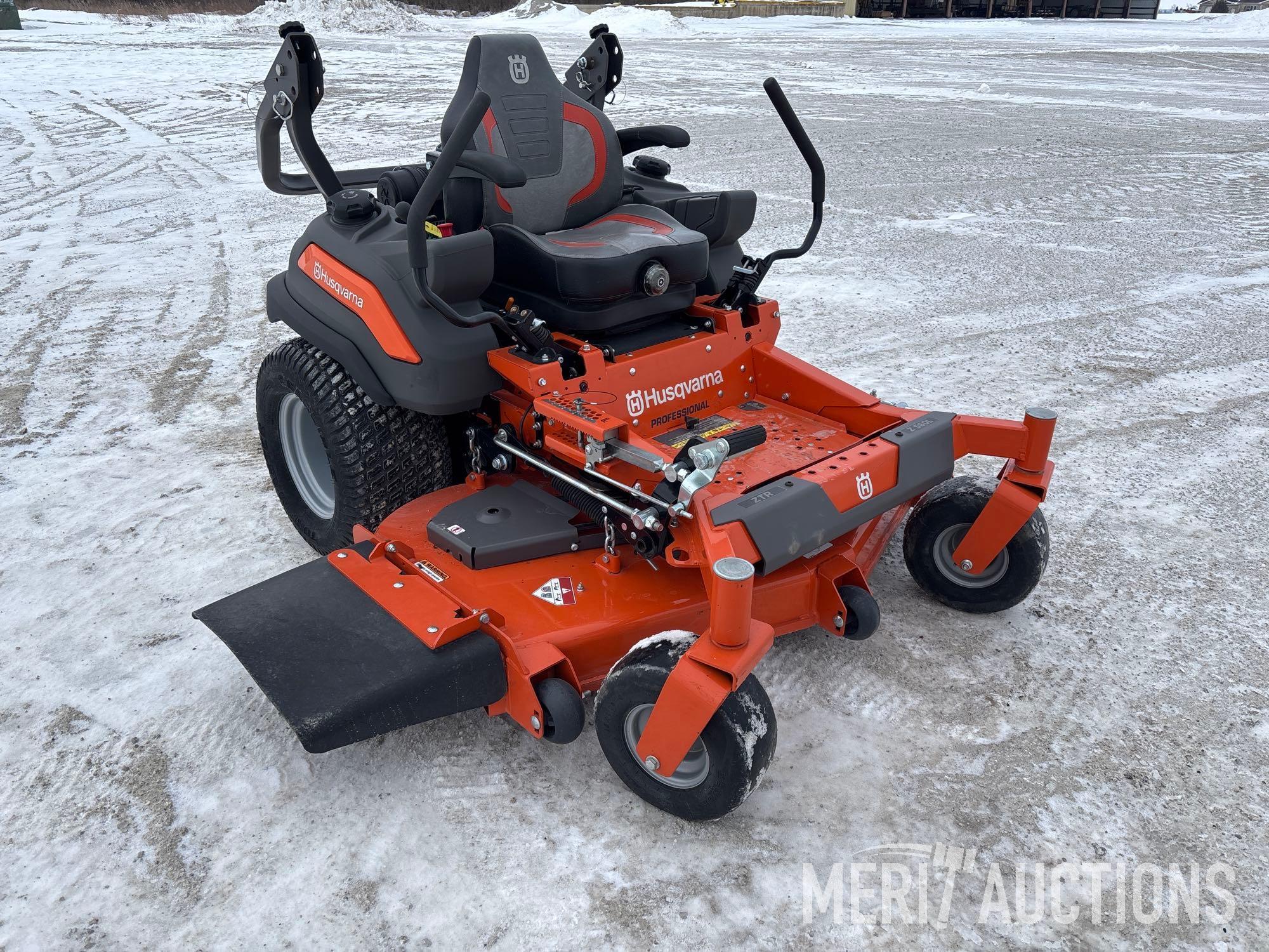 2022 Husqvarna Z560L Zero Turn