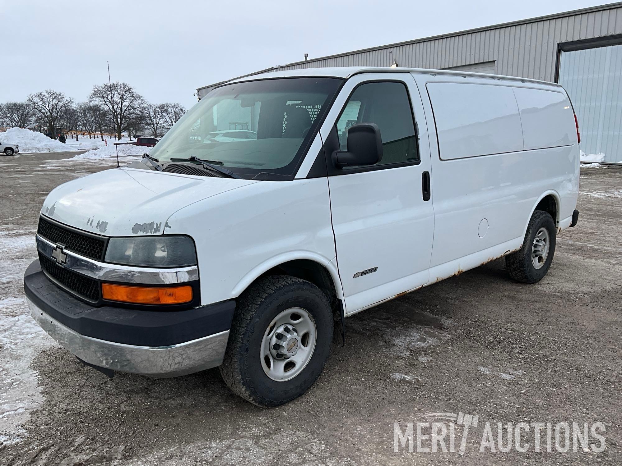2003 Chevrolet 2500 Savana Van
