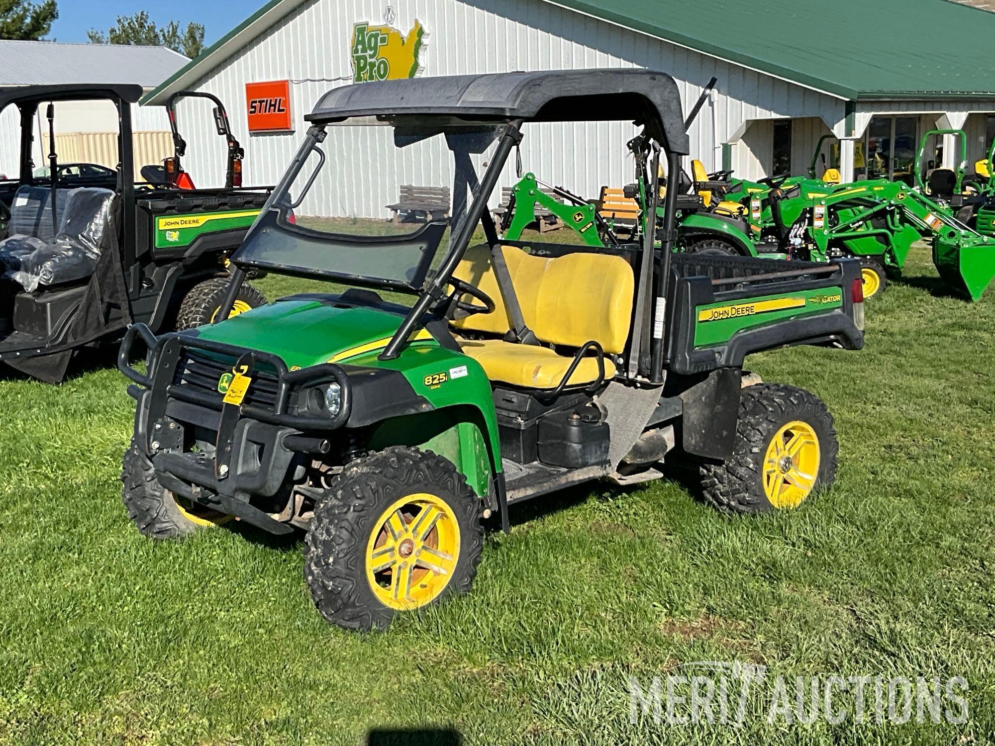 2012 John Deere 825i Gator Utility Vehicle
