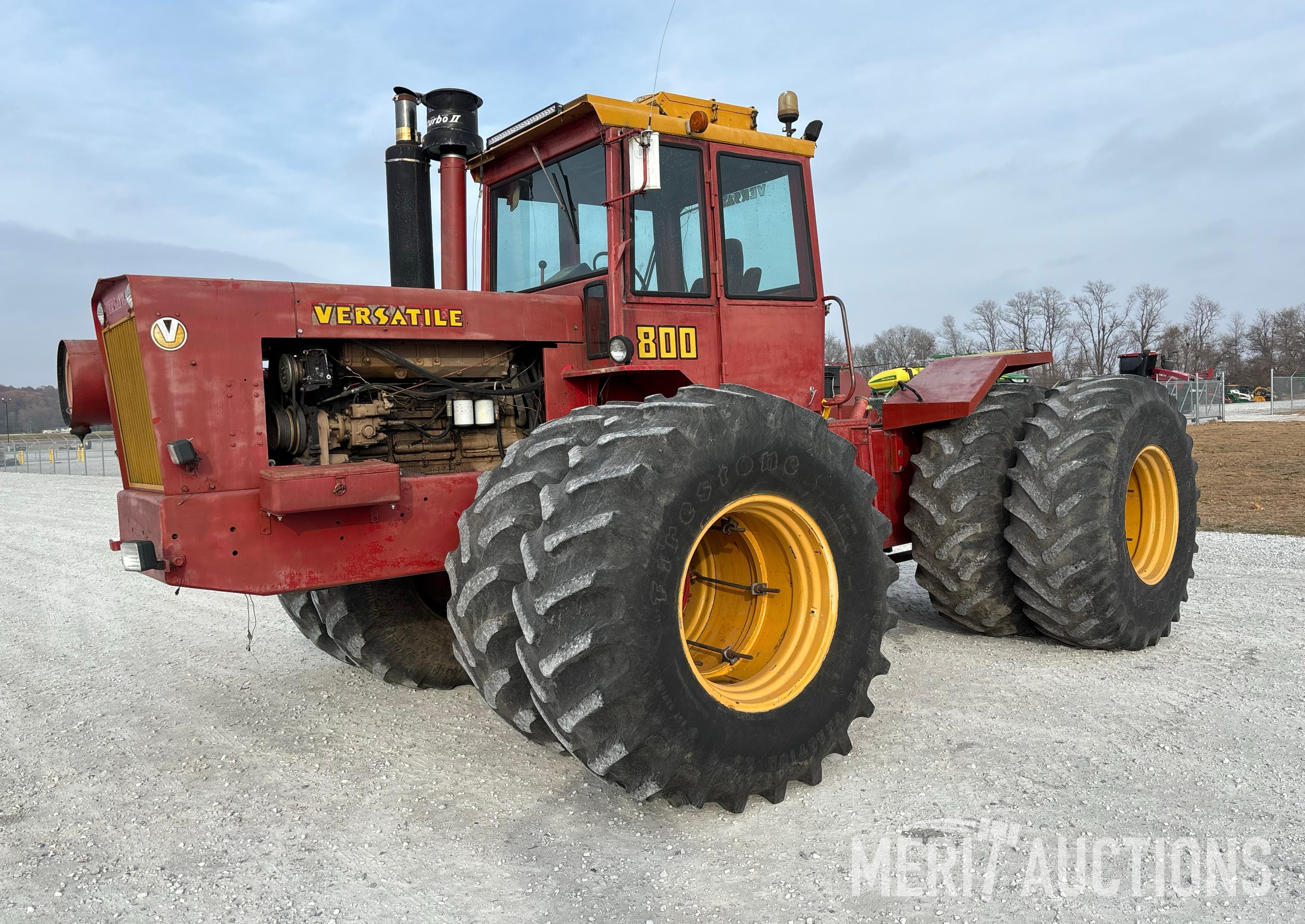 Versatile 800 4WD Tractor