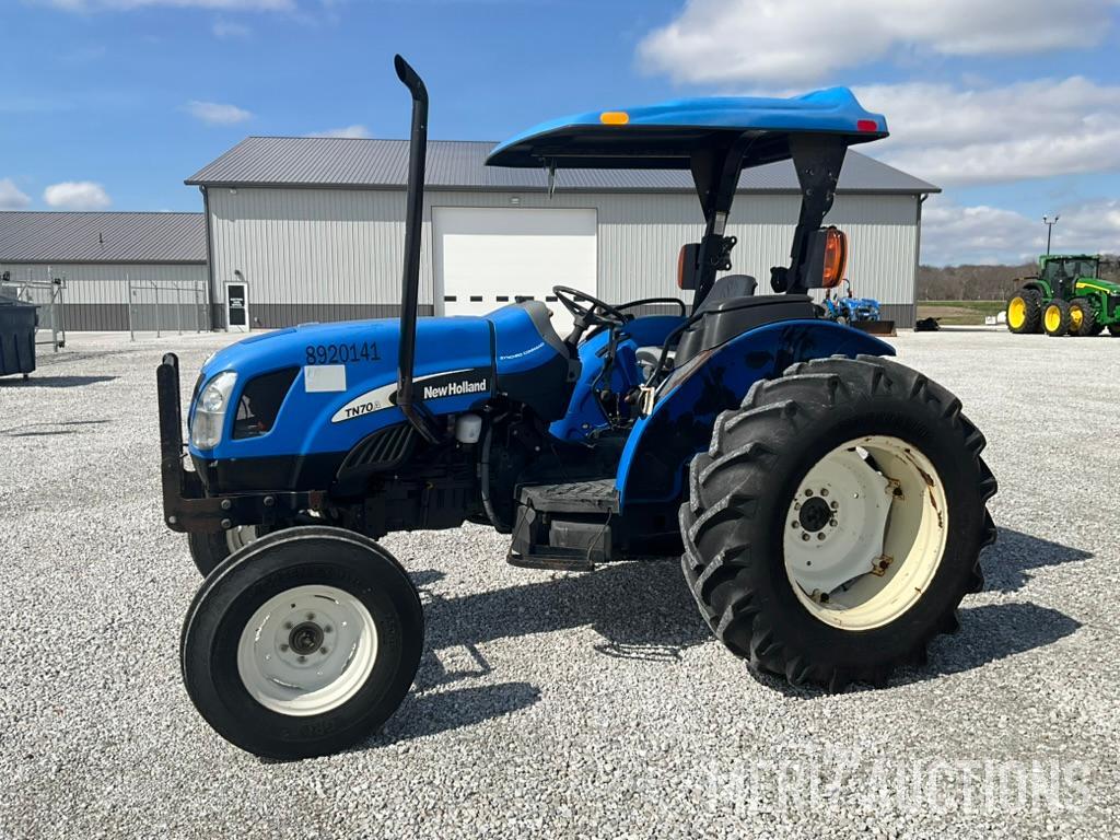 2005 New Holland TN70A Utility Tractor