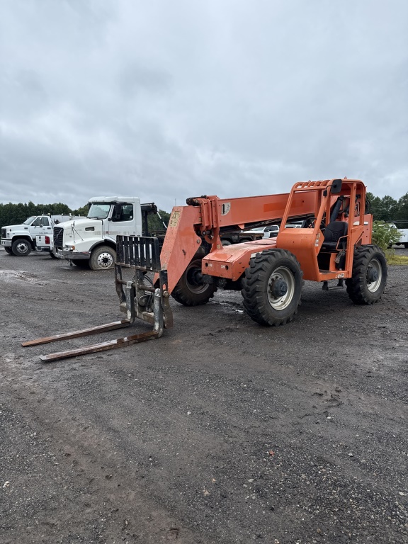 Photo of a 2015 JLG 6042