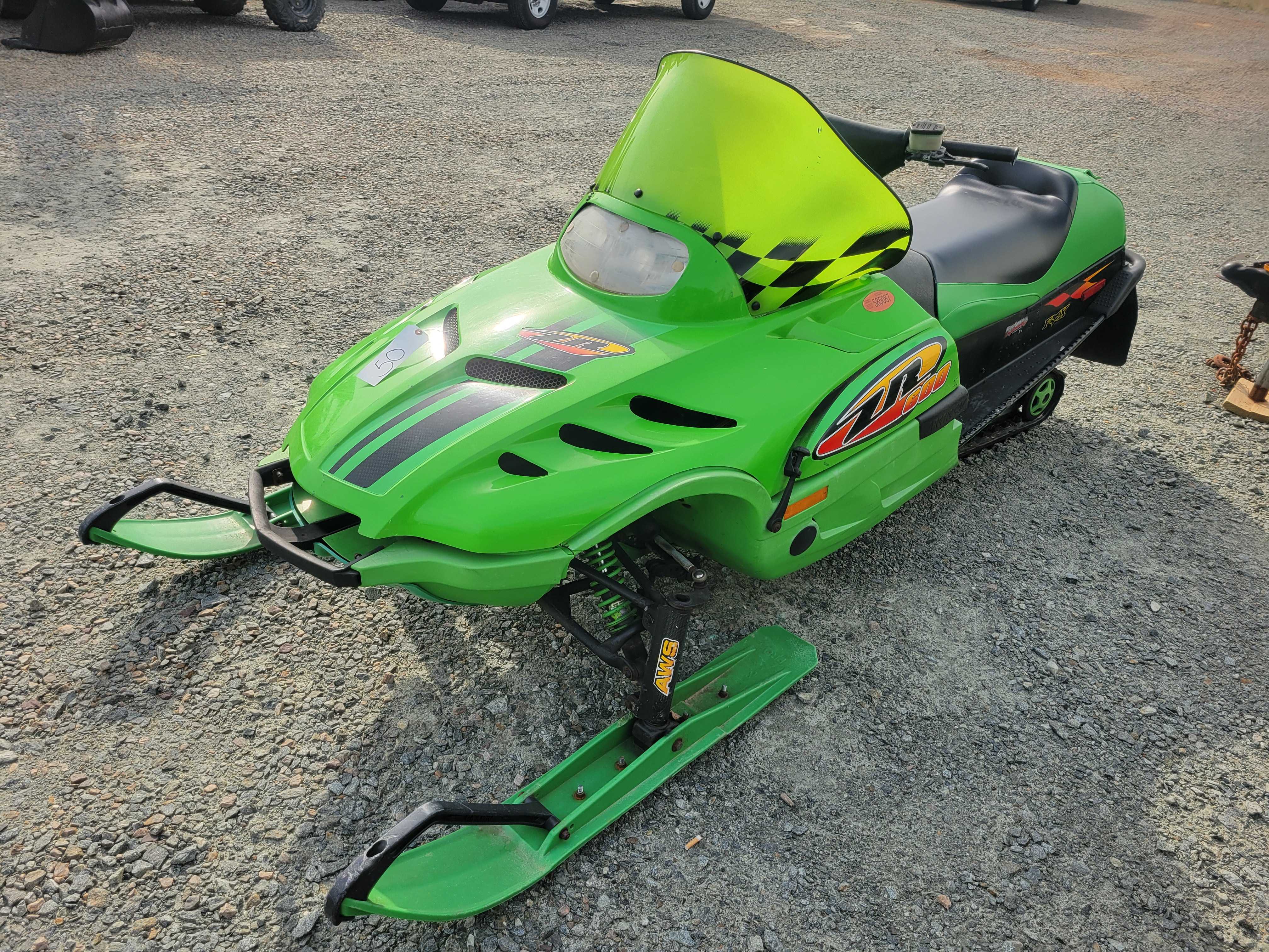 2000 Artic Cat ZR600 Limited Edition Snow Mobile