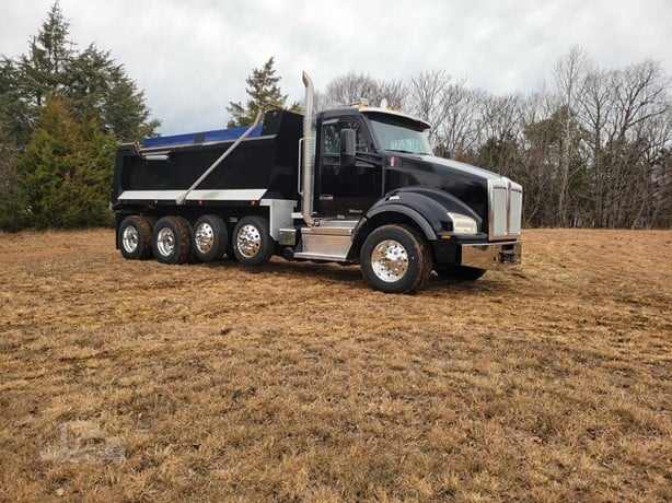 2018 Kenworth T880 Quad Dump