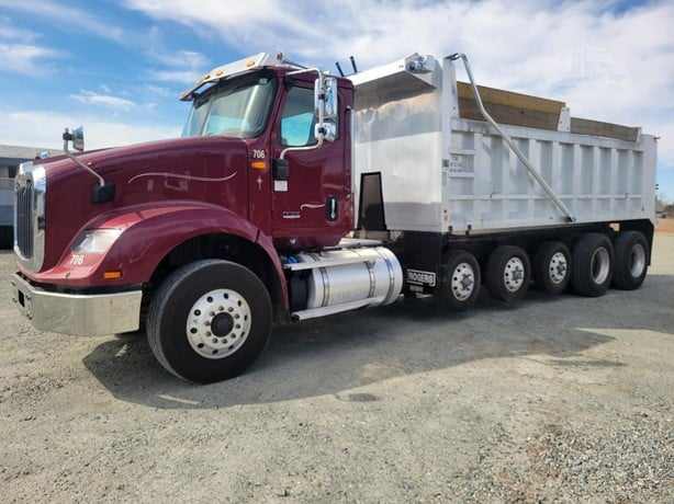 2018 International HX620 Quint Dump