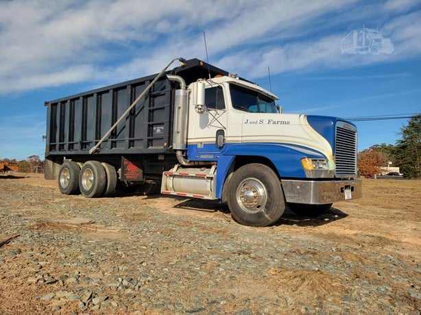 1995 Freightliner FLD120 Tandem Dump