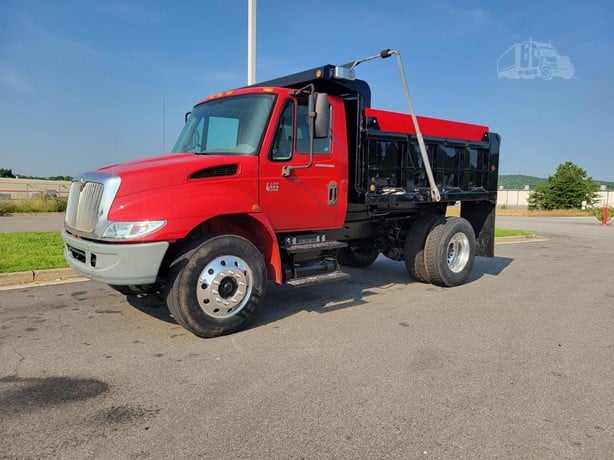 2004 International 4400 Single Axle Dump