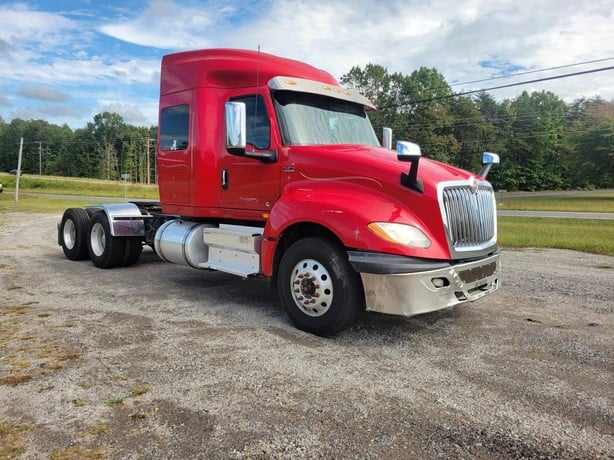 2019 International LT625 Sleeper 48