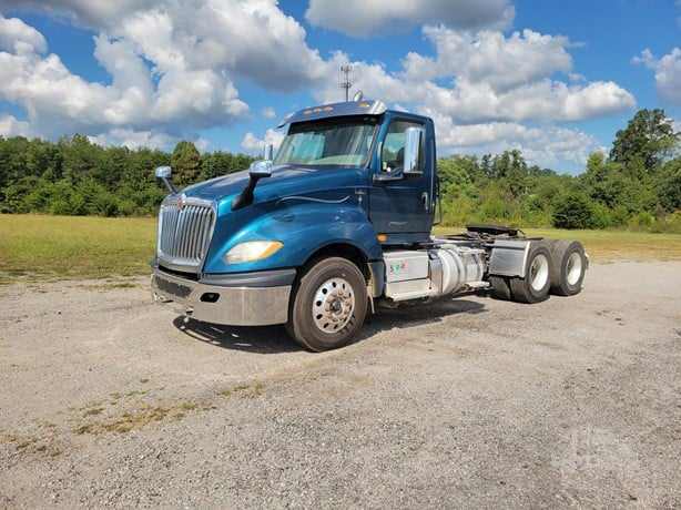 2018 INTERNATIONAL LT625 DAY CAB W/ WETLINE