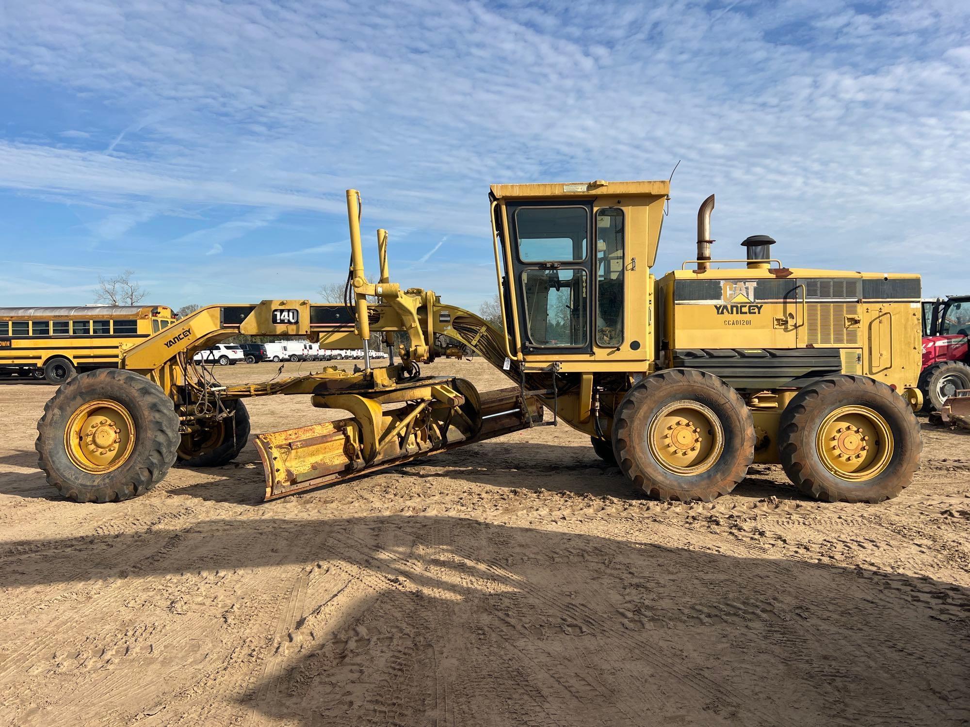 2005 CATERPILLAR 140H MOTORGRADER