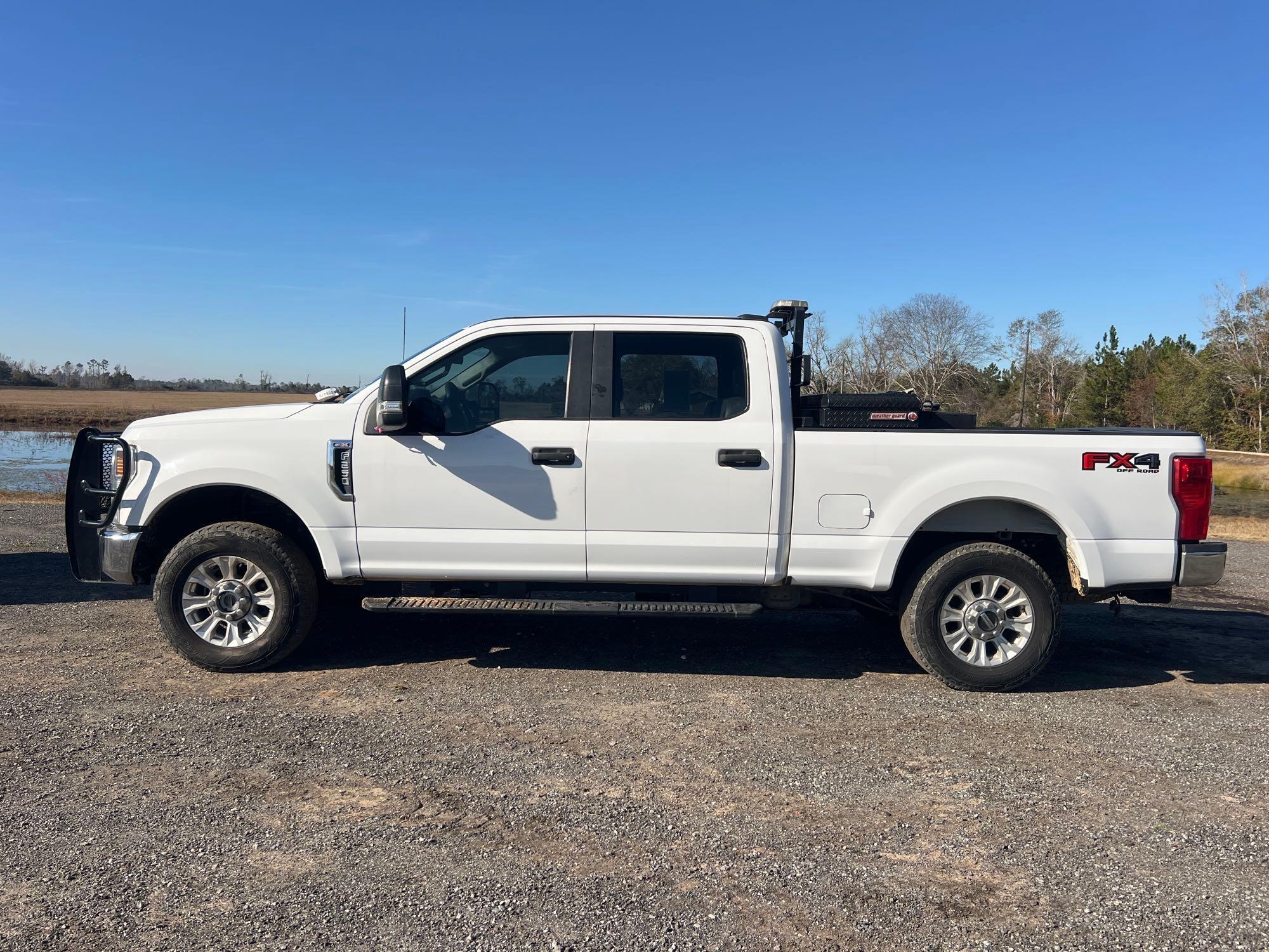 2022 FORD F-250 STX CREW CAB TRUCK
