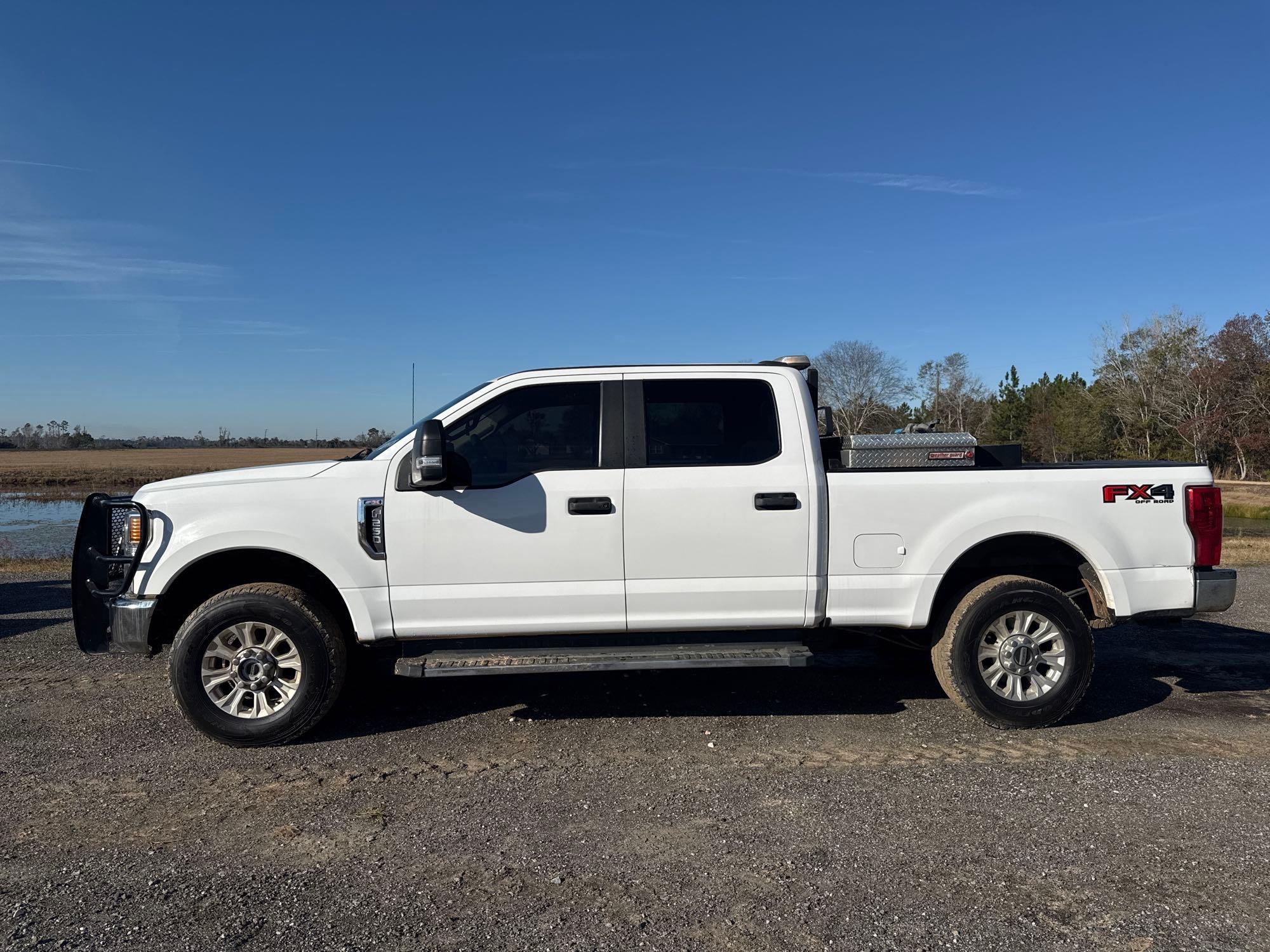 2022 FORD F-250 STX CREW CAB TRUCK