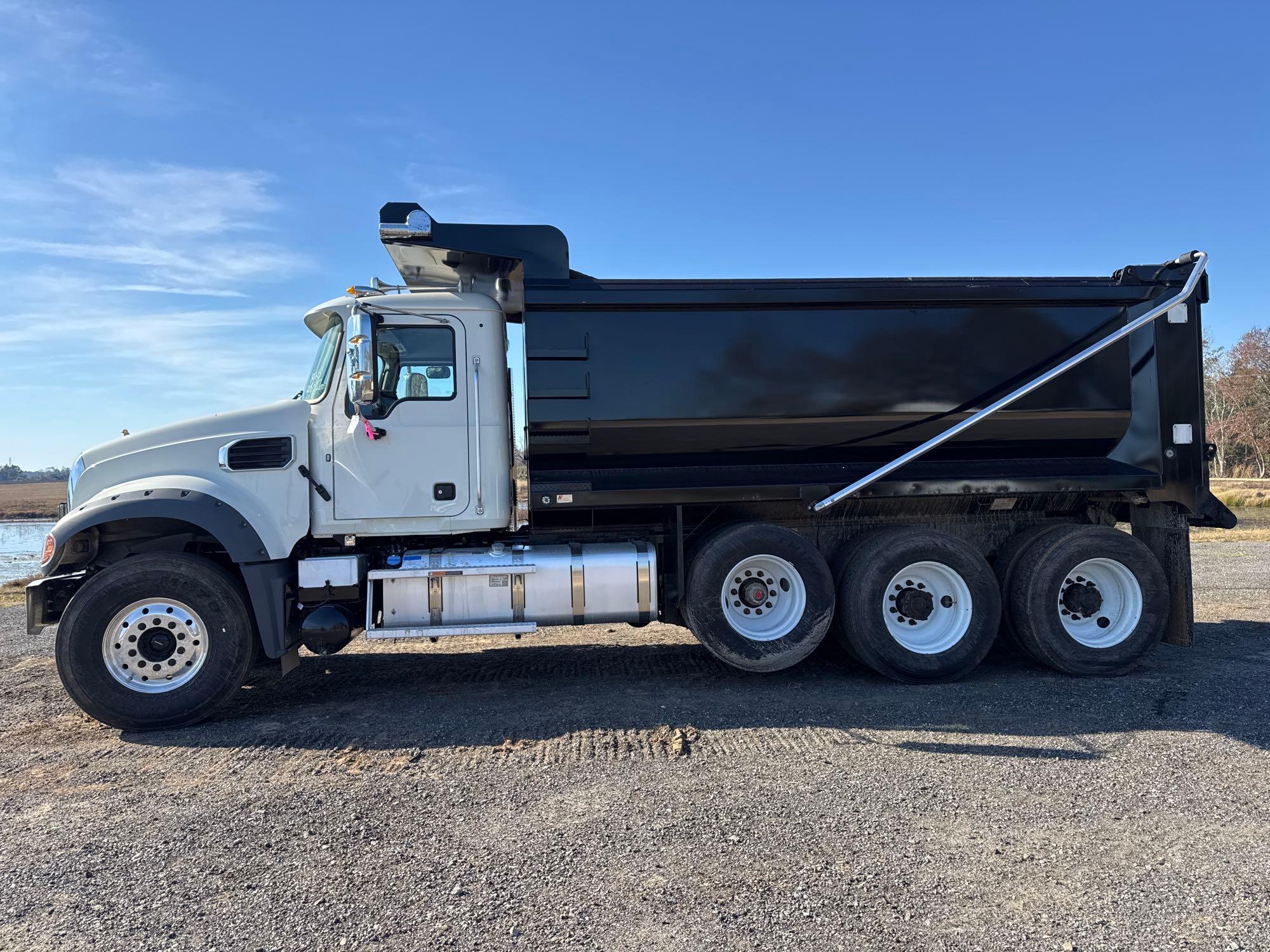2025 MACK GRANITE GR64F DUMP TRUCK