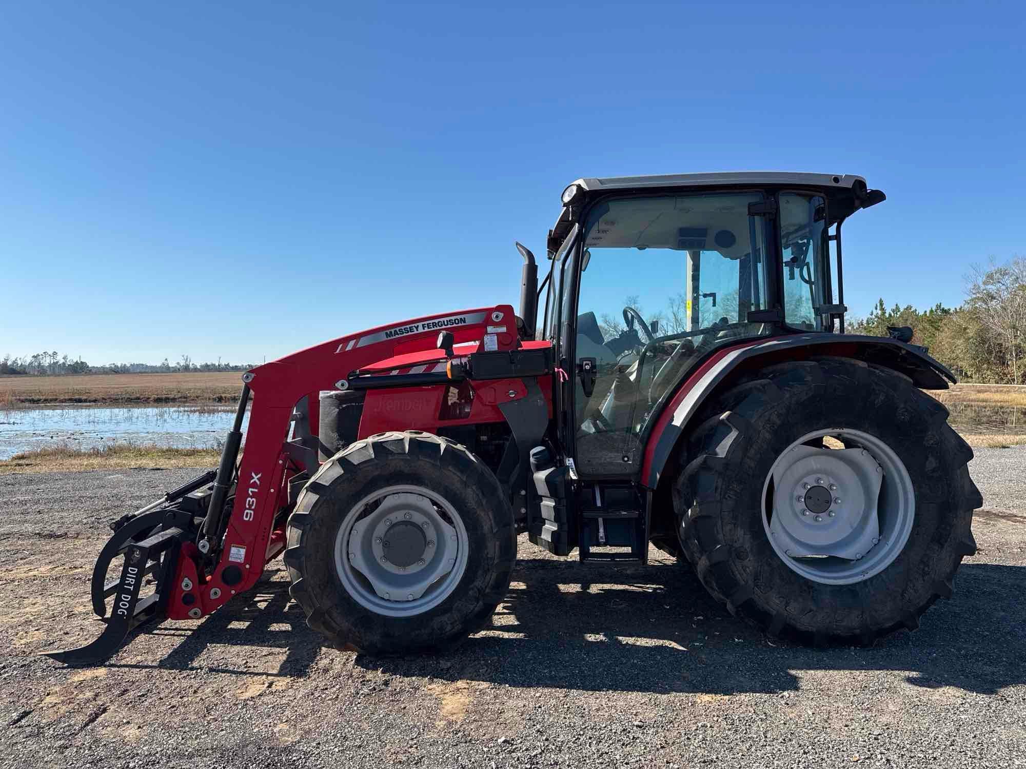 MASSEY FERGUSON 4710 TRACTOR