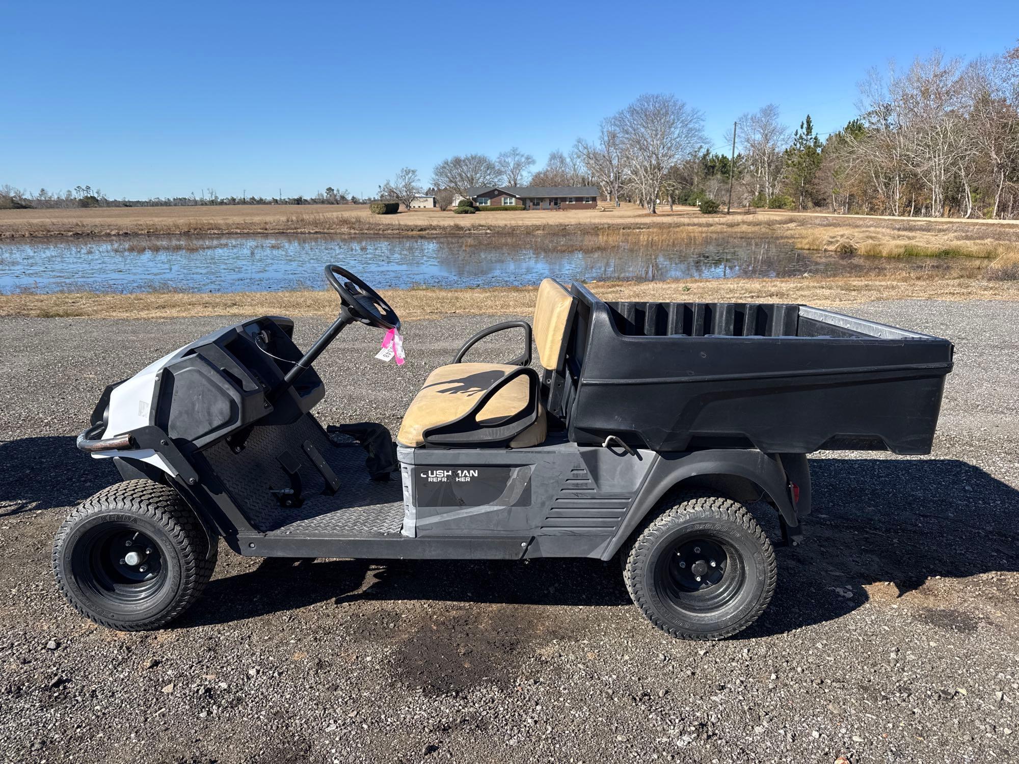 CUSHMAN REFRESHER GAS GOLF CART