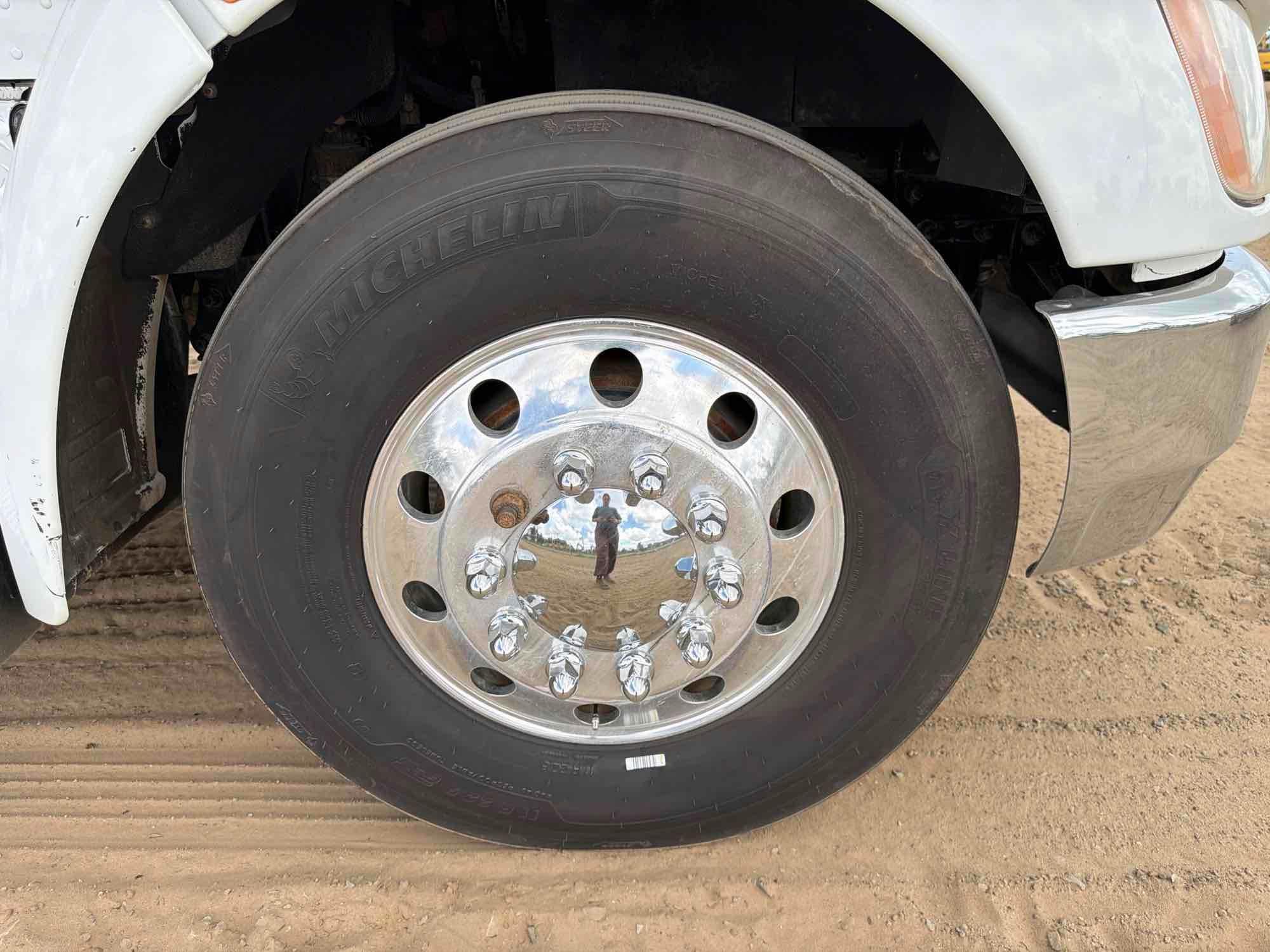Kenworth T370