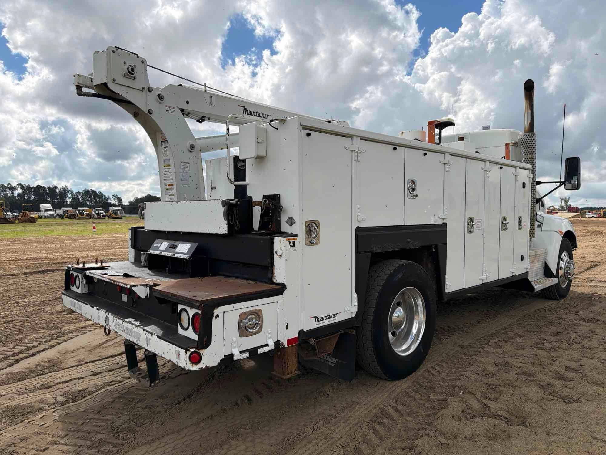 Kenworth T370