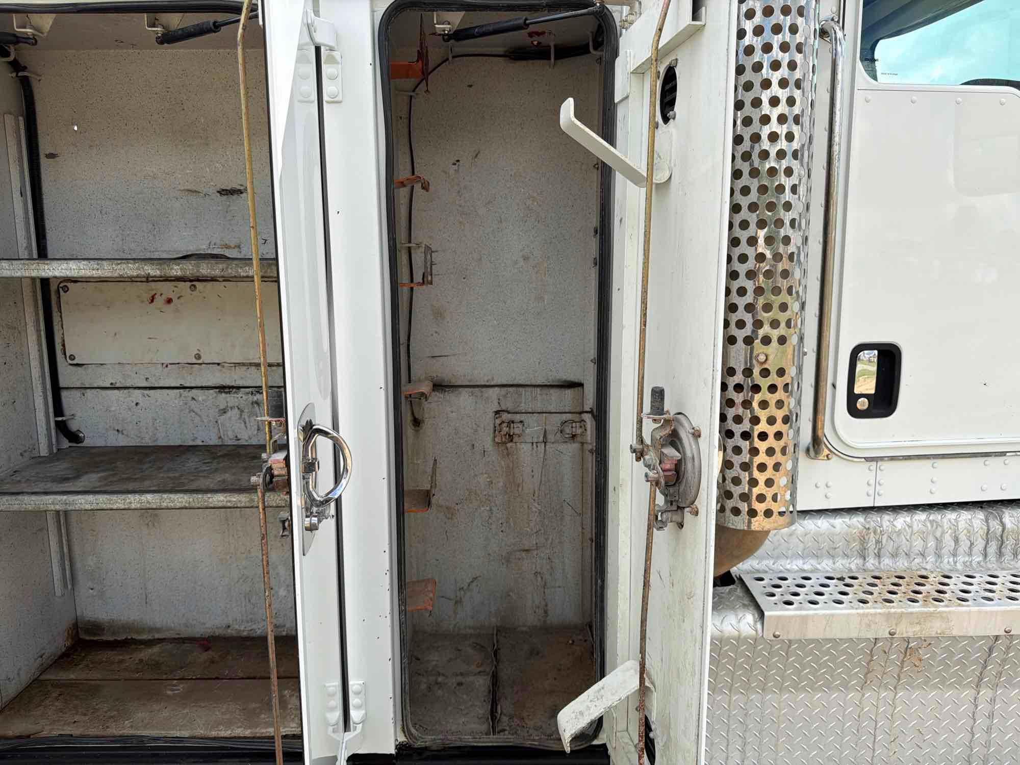 Kenworth T370