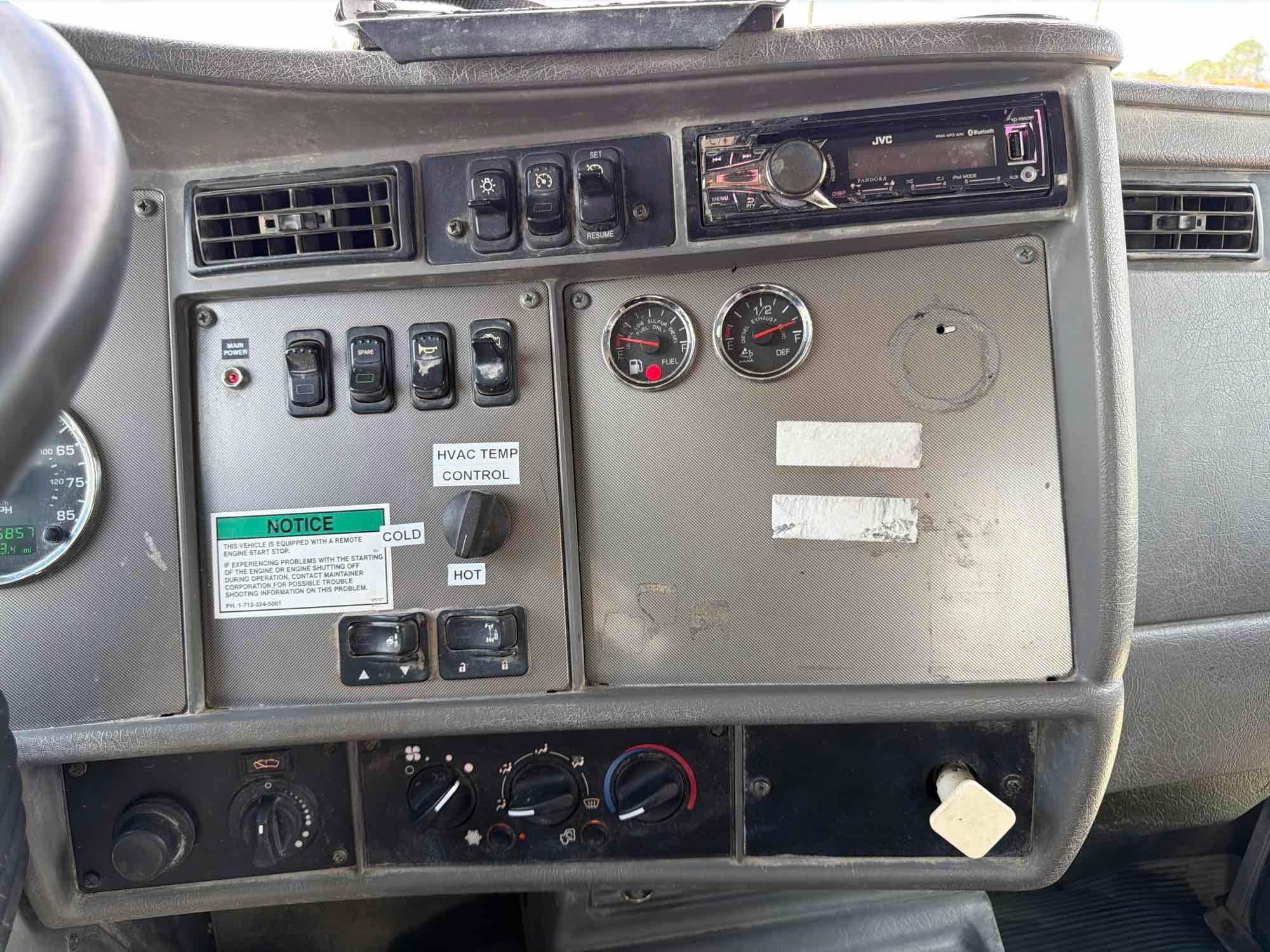 Kenworth T370