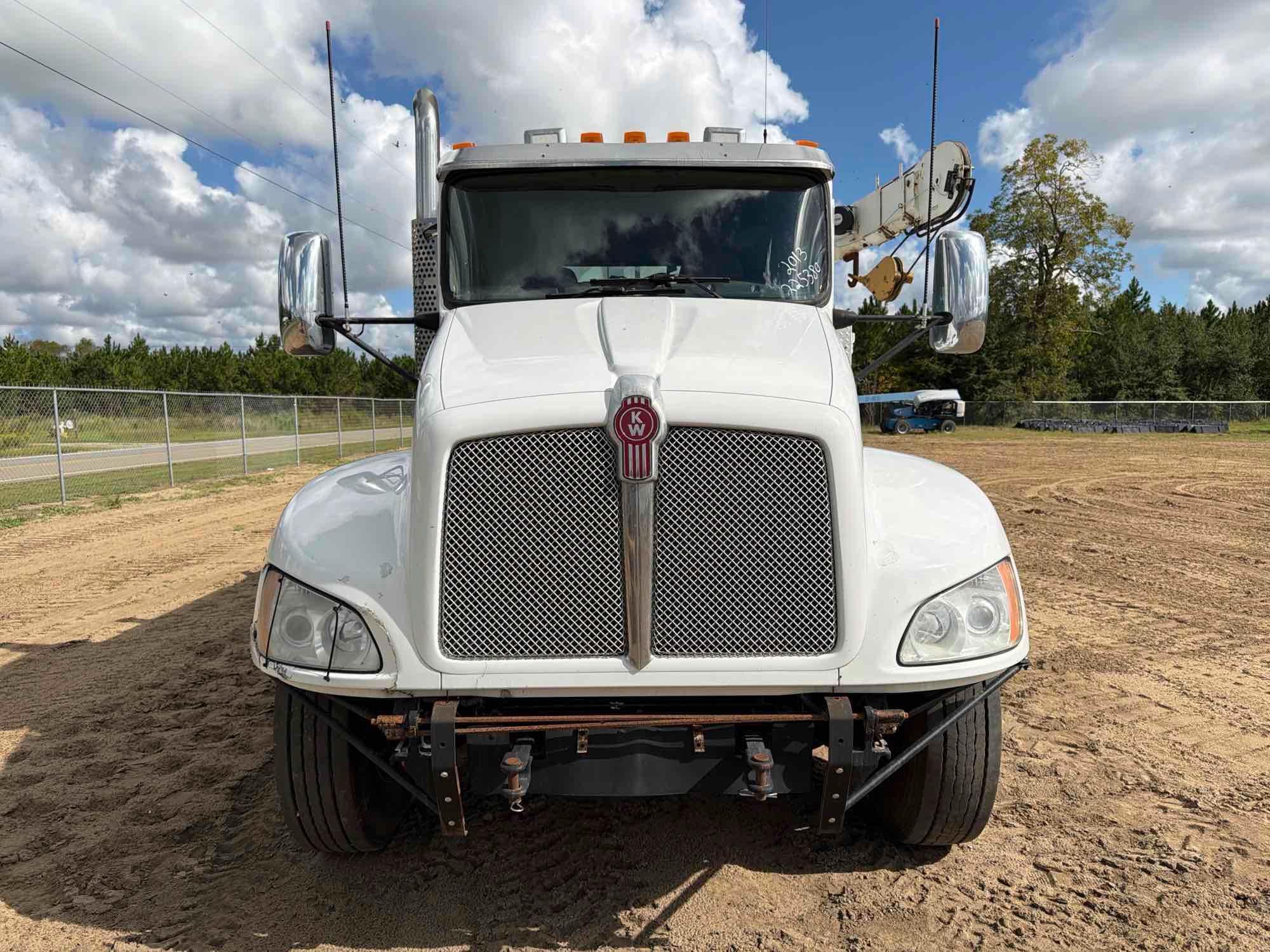 Kenworth T370