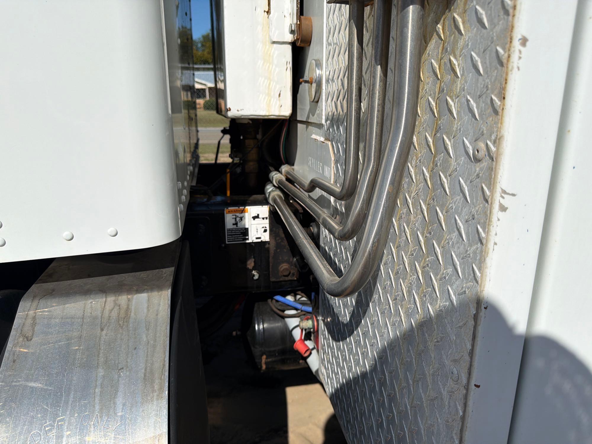 Kenworth T370