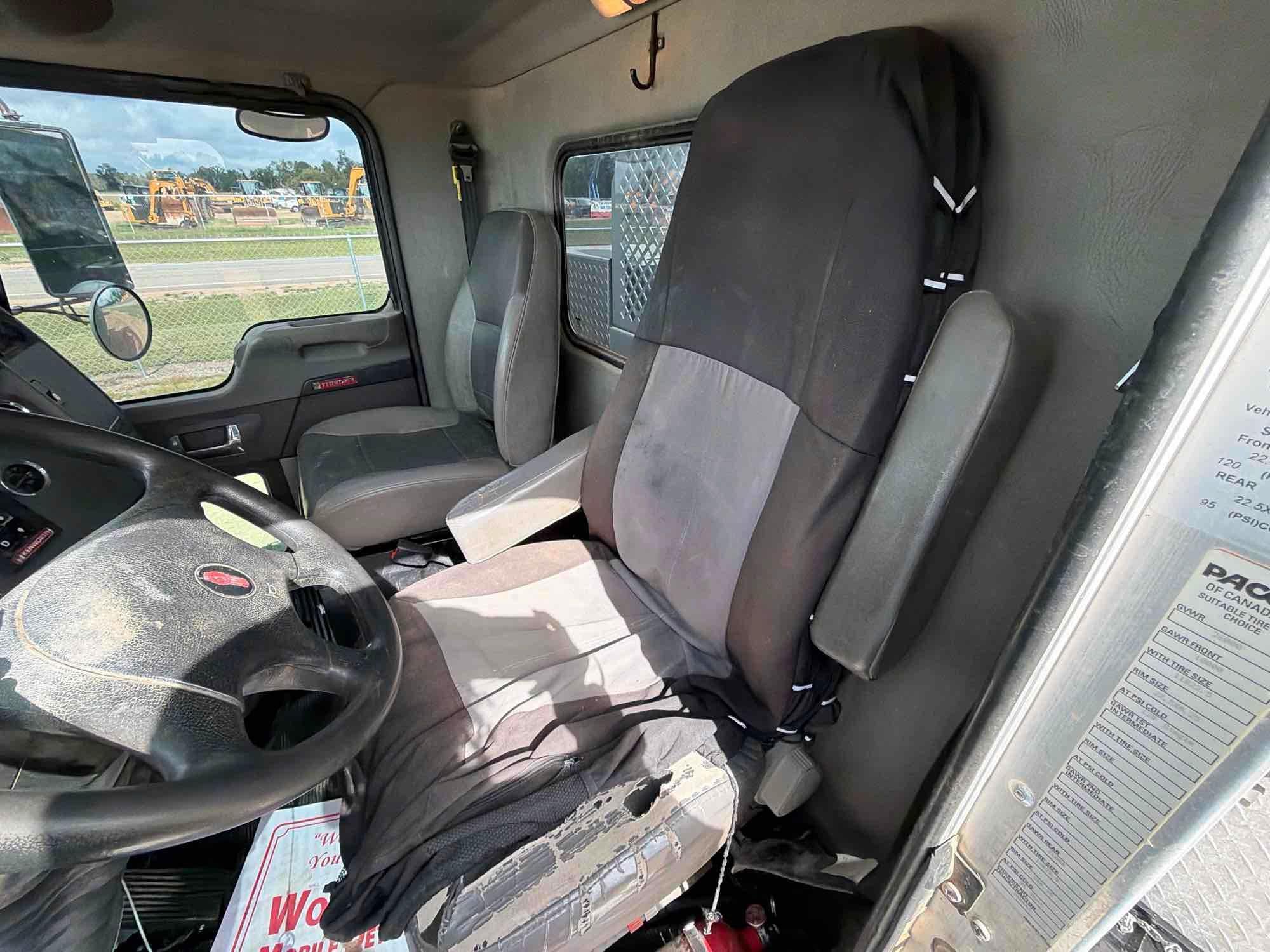 Kenworth T270