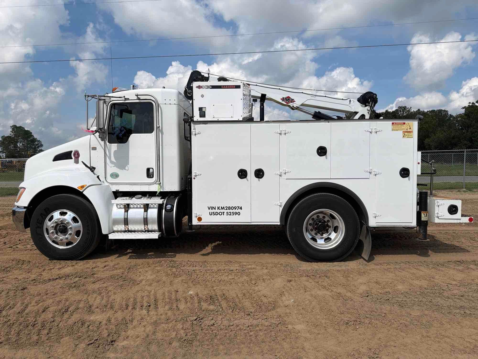 Kenworth T270