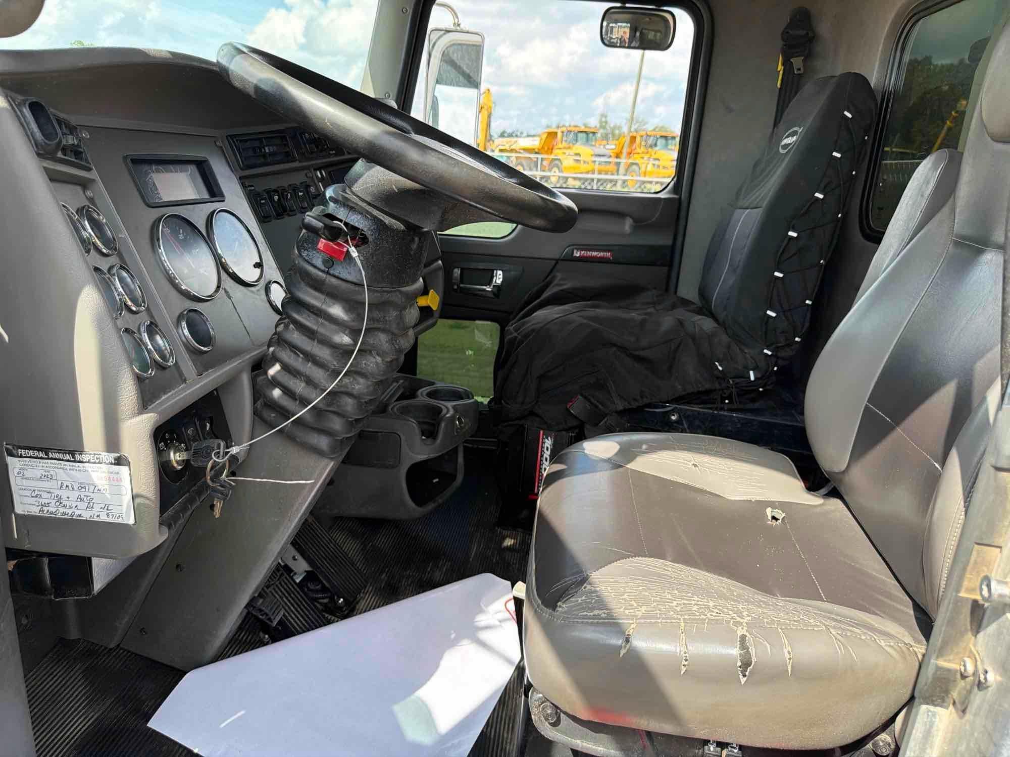 Kenworth T270