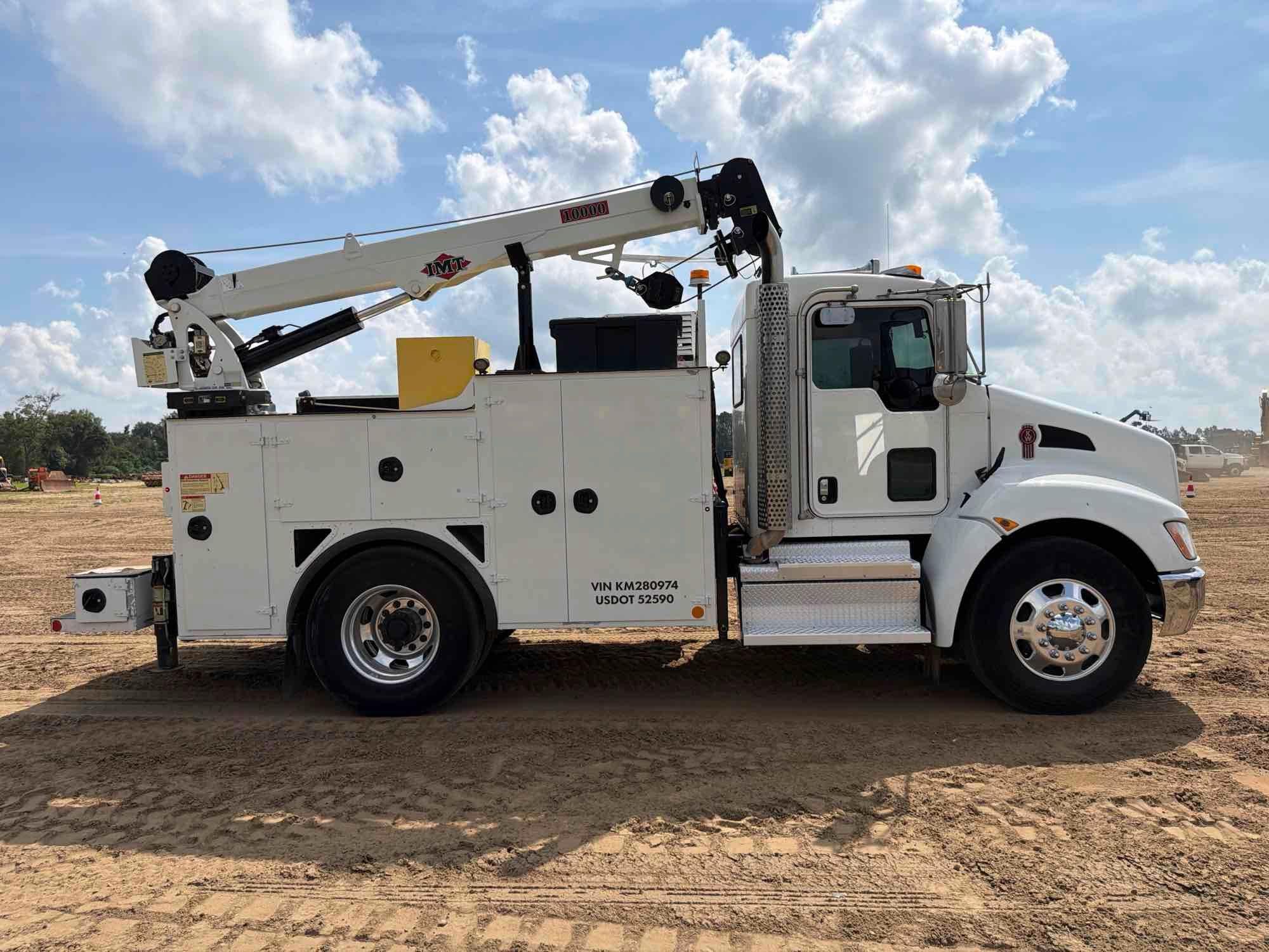 2019 Kenworth T270