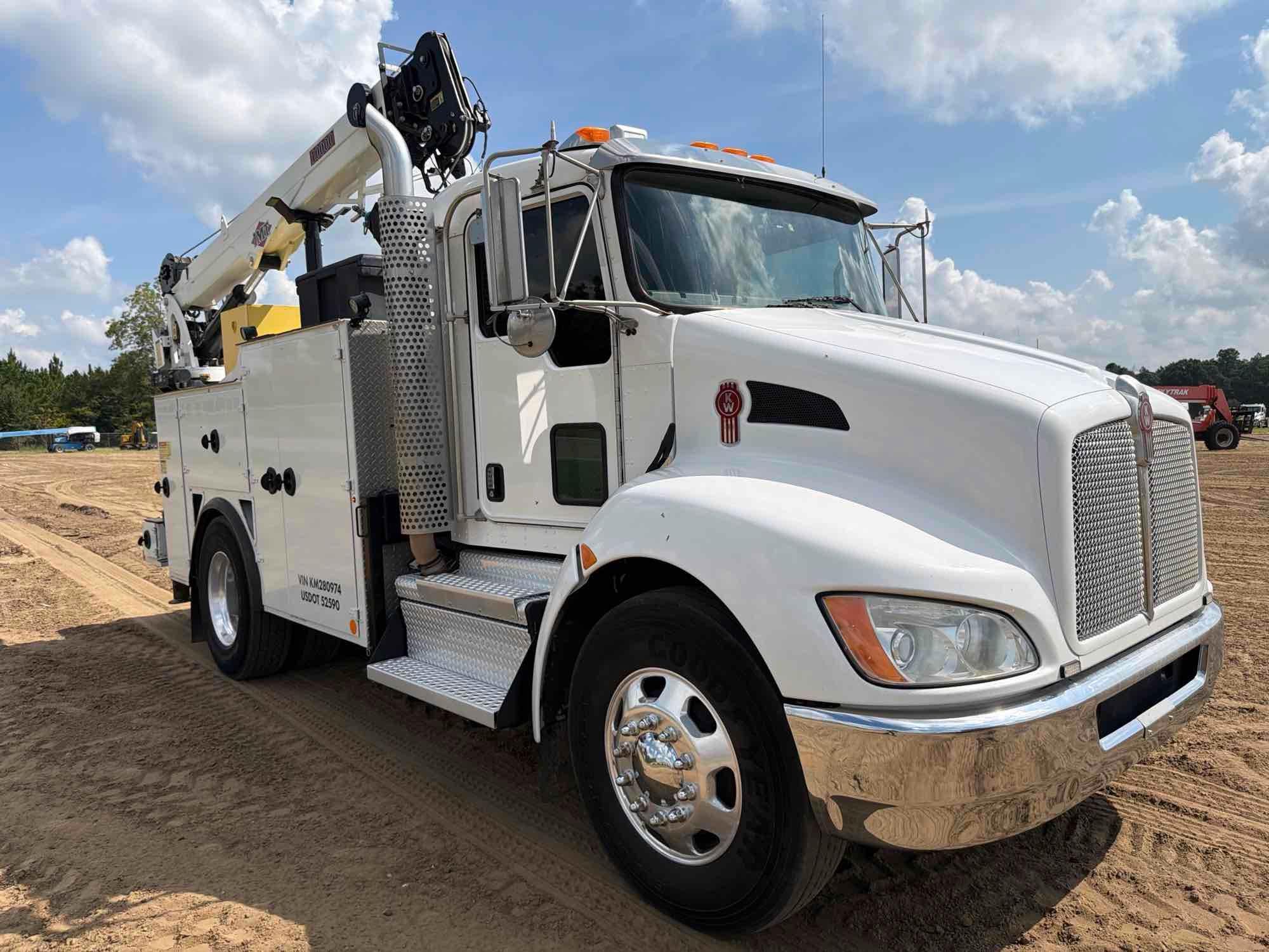 Kenworth T270