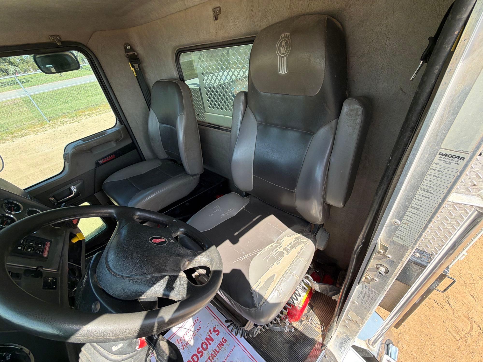 Kenworth T270
