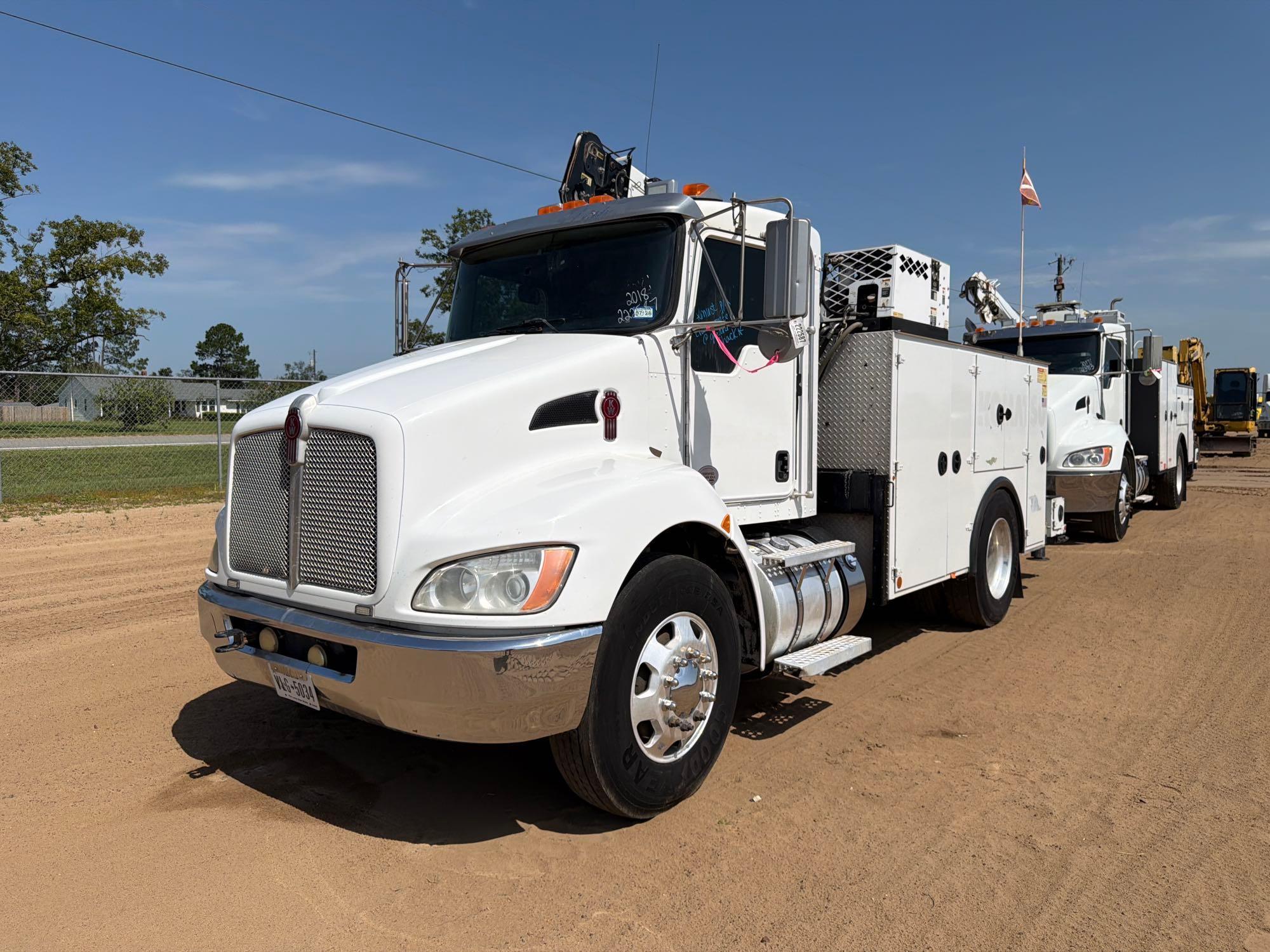 Kenworth T270