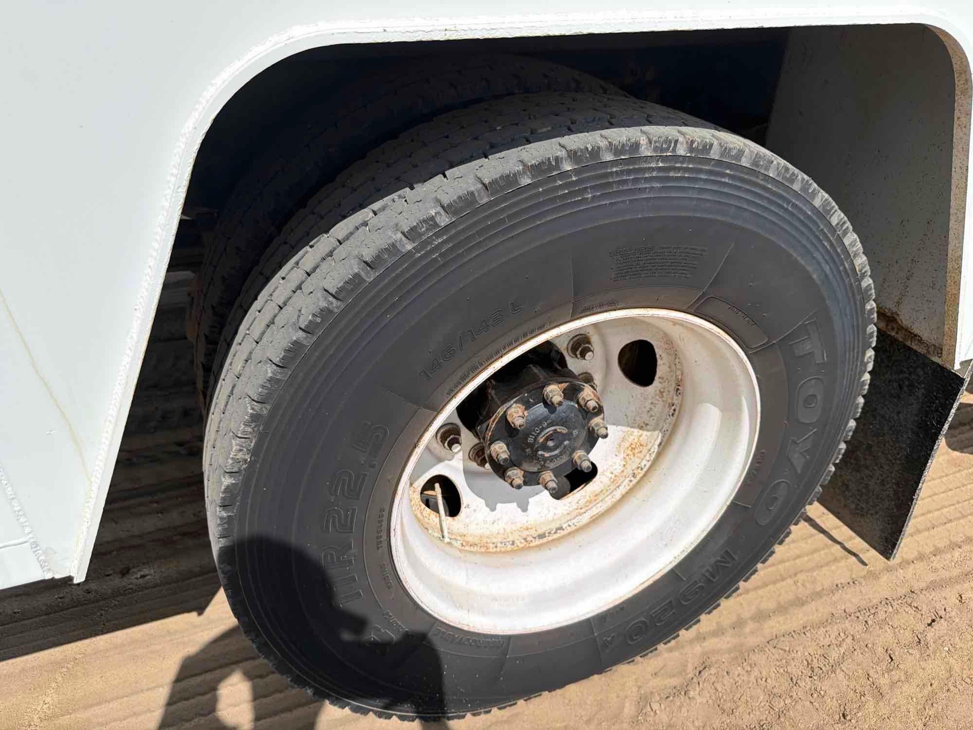 2004 Sterling ACTERRA